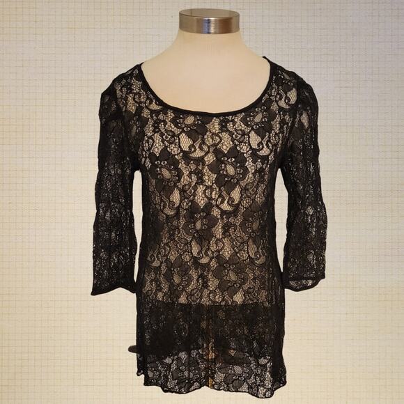 Black Sheer Lace Scoop Neck Top Everly Size S M 3/4 Sleeve Stretch Layer - Picture 1 of 7